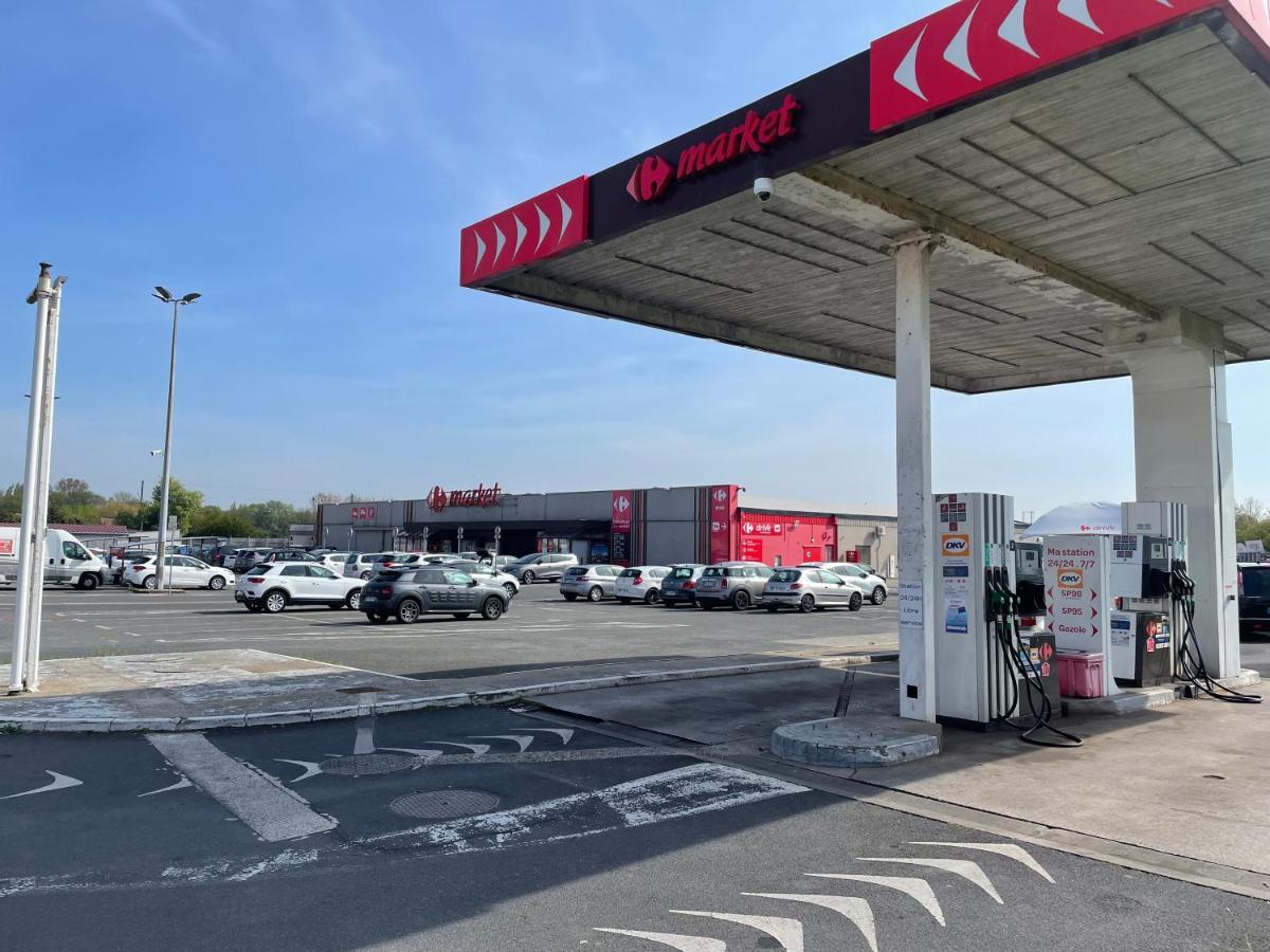 Studio Petit Plus Gaming ! Calais Exterior foto